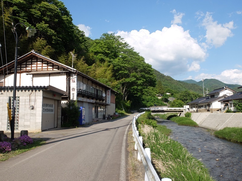 旧大日向村を歩くー満州移民の教訓ー: 浅間山麓のブラタヌキ